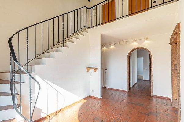 Großzügige Diele im Erdgeschoss