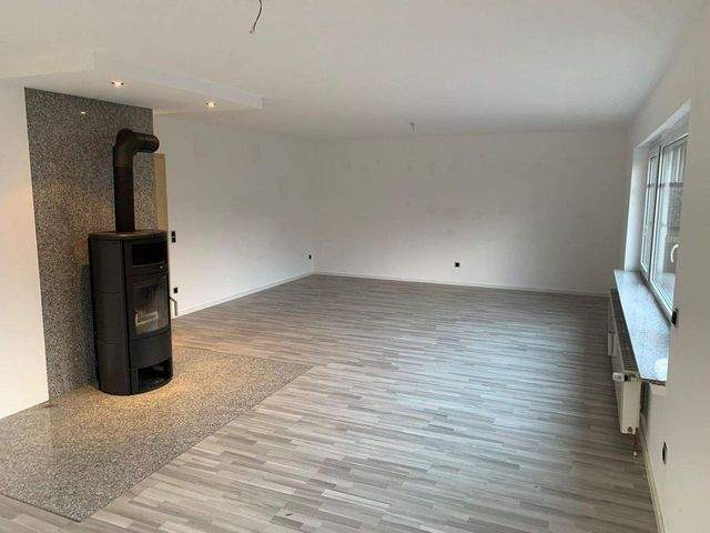 Wunderschöne 4 ZKB Erdgeschosswohnung mit Garten und Garage in Nordhorn zu vermieten - Foto 2