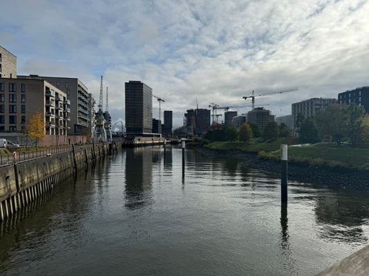 Attraktive Lage am Wasser im Baakenhafen