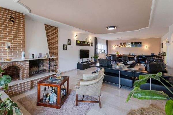 Teilansicht Wohn-/Essbereich EG