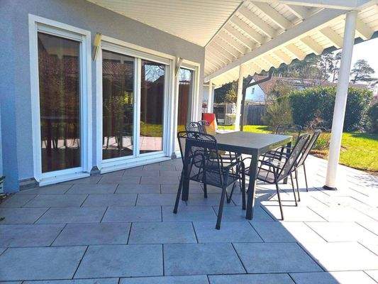 Überdachte Terrasse, Westseite