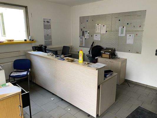 Büro mit Tageslicht