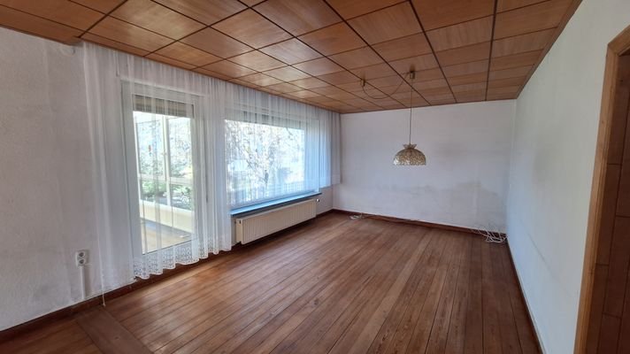 EG, WZ mit Fensterfront zum Wintergarten 4059.jpg