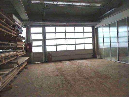 breite und hohe Toranlagen (Tor 2)