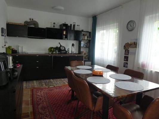 Weitere Küche und Essbereich