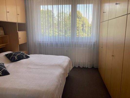 2 OG rechts Schlafen.jpg