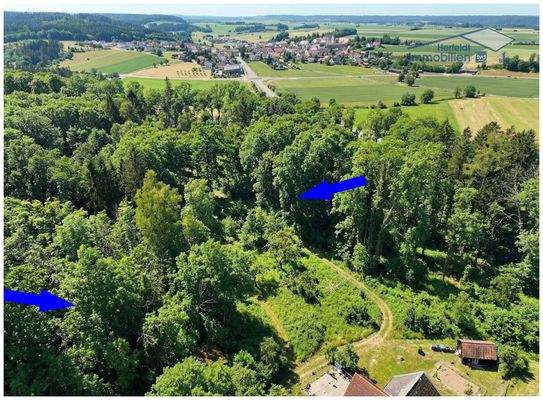 Sehr schön am Ortsrand