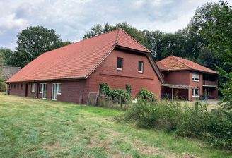 Wirtschaftsgebäude u. Wohnhaus