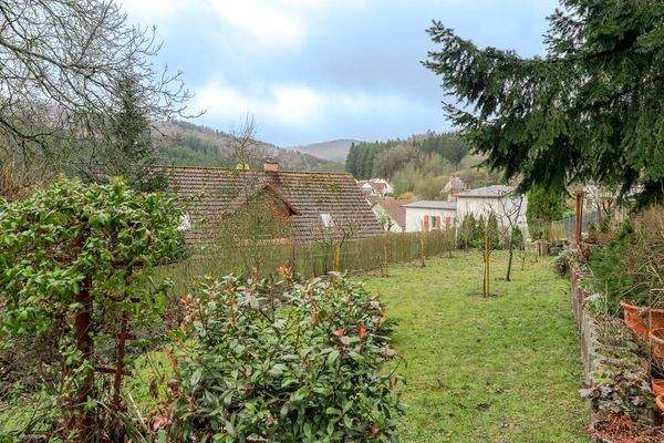 Garten zum Spielen und Erholen