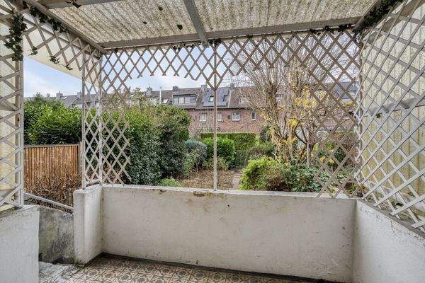 überdachte Terrasse