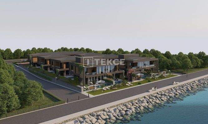 Seafront Villas with Pools, Gardens and Terraces in Urla, İzmir