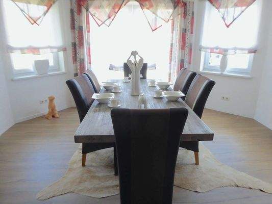 Essbereich im Erker Wonzimmer