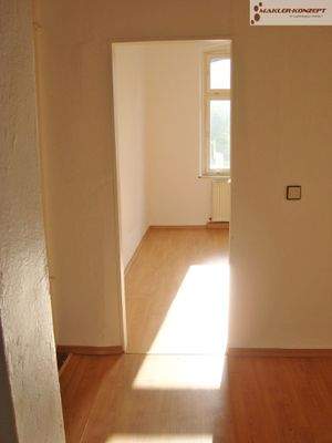 Flur - Blick in Zimmer