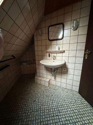 Badezimmer im Dachgeschoss