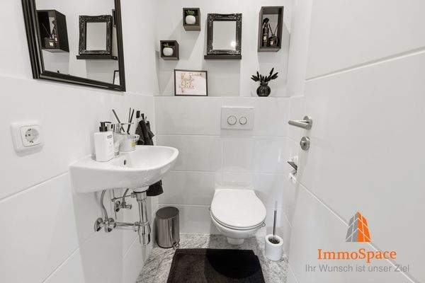 Separate Gäste-Toilette