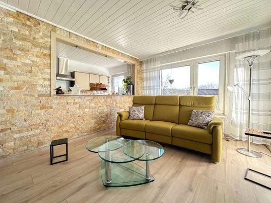 Wohnzimmer (rechte Wohnung)