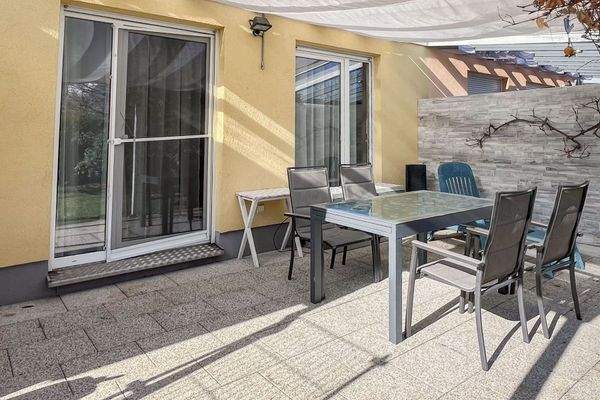 Terrasse mit Überdachung