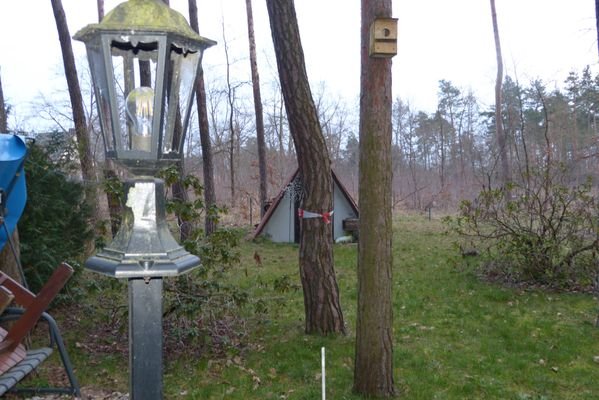 Garten mit Gerätehaus