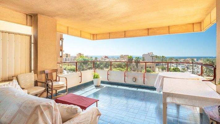 Große Wohnung mit Meerblick zu verkaufen in Portixol, Palma de Mallorca