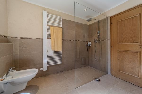 Badezimmer EG
