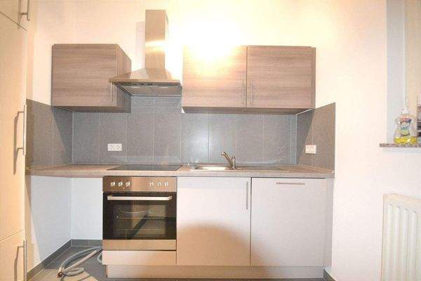 Einbauküche mit Waschmaschinenanschluss