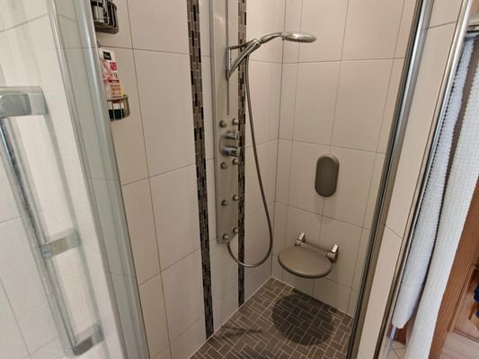 Dusche (EG)