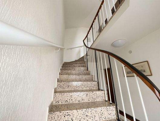 Treppenhaus - (KI generiert)