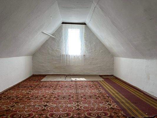 ausbaubarer Dachboden