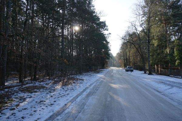 Am Grundstück Straßenseite (4).jpg