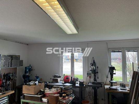 Büro- oder Werkraum