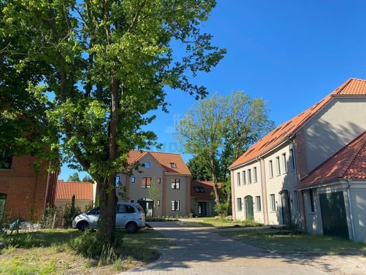 Neubau West rechts