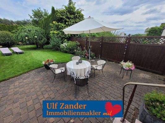 Einfamilienhaus mit Garten