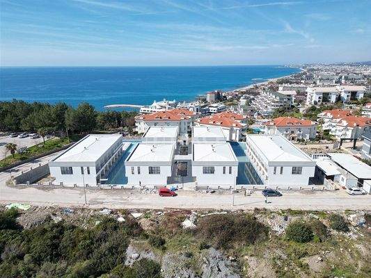 Luxury Properties with Spacious Design in Alanya Konaklı