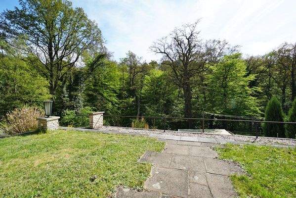 Blick vom Grundstück