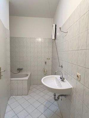 Badezimmer mit Dusche