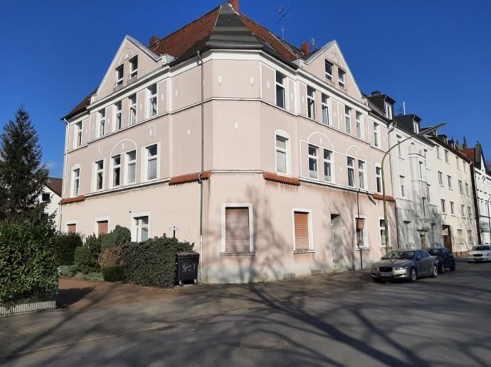 Einzugsbereit! Nette Wohnung 2.OG. 59qm  2 Zi. Küche Diele Bad