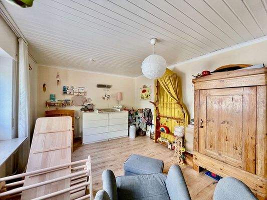 EG - Arbeits•Kinderzimmer