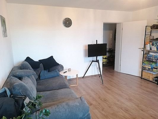 Wohnzimmer mit Laminat