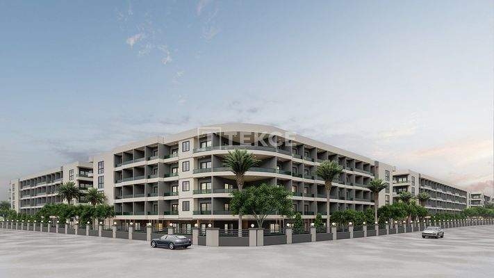 Properties in Complex with Pool Near the Sea in Tömük Mersin