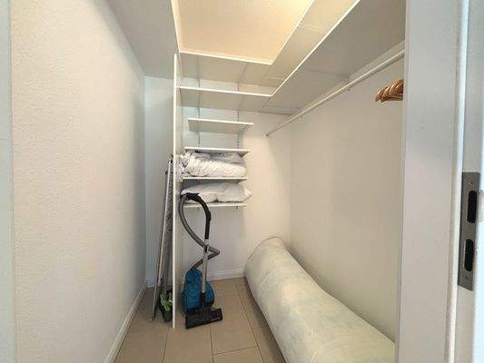 Ankleidezimmer o. Abstellraum