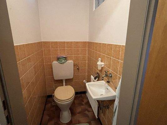 Separates WC im Erdgeschoss