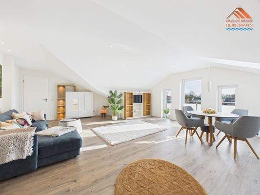 Wohn- und Essbereich 8