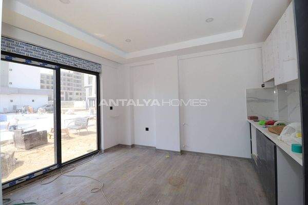 1-Bedroom Flat in Altıntaş with Investment Potential