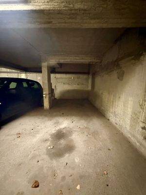 Tiefgaragenstellplatz