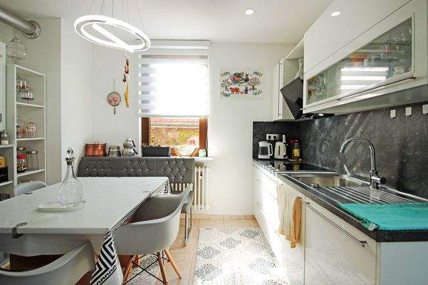 Küche mit Essbereich