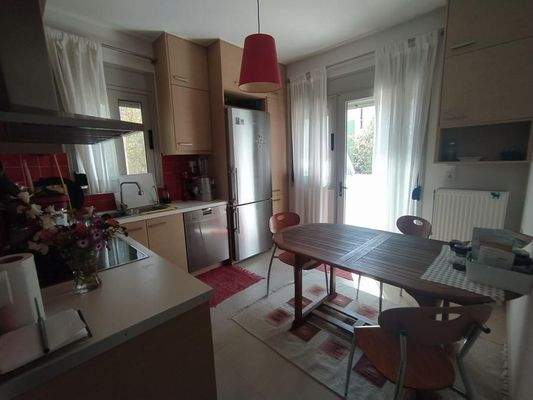 Kreta, Atsipopoulo: Geräumige 2-stöckige Villa in einem ruhigen Dorf in der Nähe des Meeres zu verkaufen