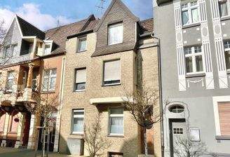 Vorderansicht von Rechts