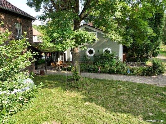 Sanitärgebäude Rückansicht