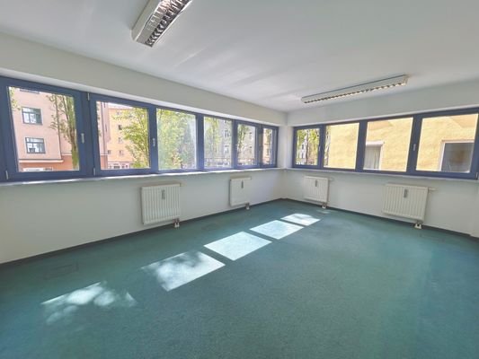 Büro Nr. 4