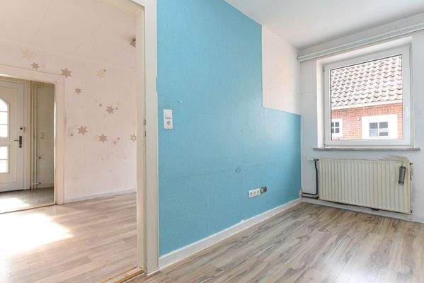 angrenzender Vorratsraum 